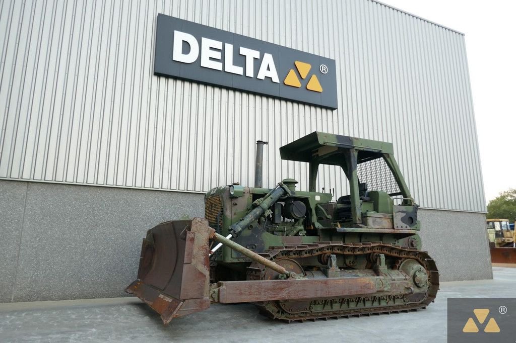 Bulldozer des Typs Caterpillar D7G Ex-army, Gebrauchtmaschine in Zevenbergen (Bild 4)