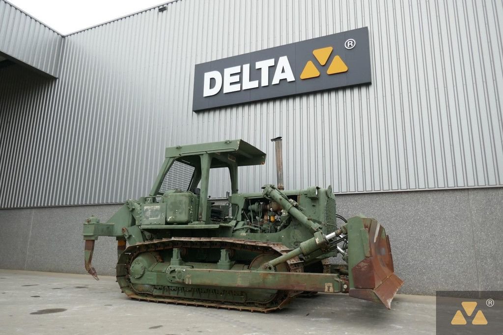 Bulldozer del tipo Caterpillar D7G Ex-army, Gebrauchtmaschine In Zevenbergen (Immagine 3)