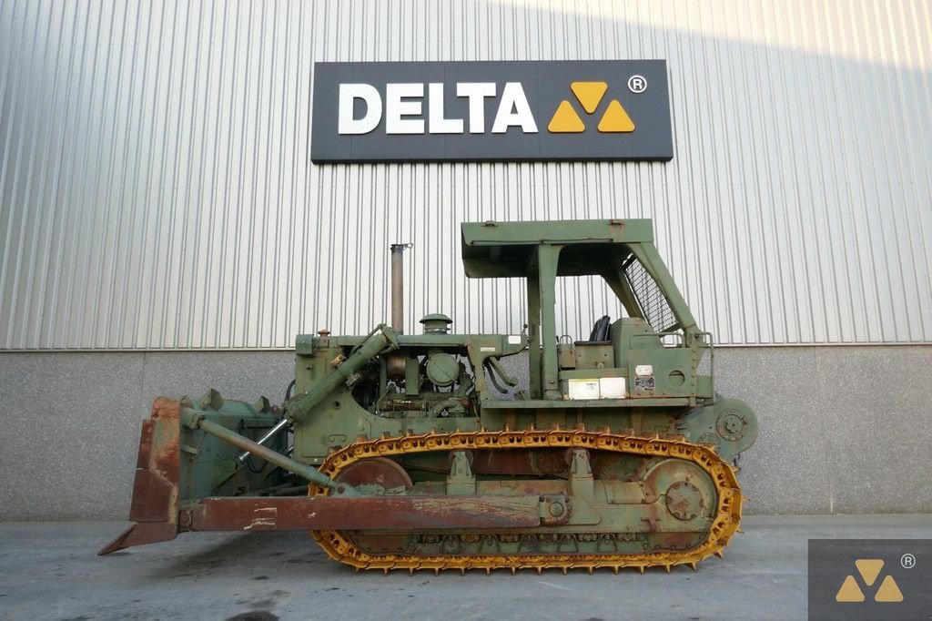 Bulldozer des Typs Caterpillar D7G Ex-army, Gebrauchtmaschine in Zevenbergen (Bild 1)