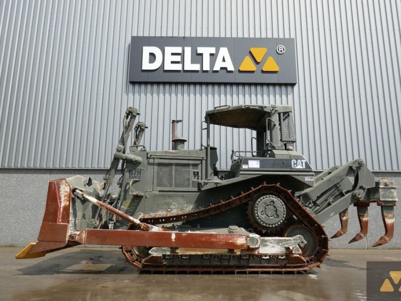 Bulldozer tip Caterpillar D7H II Ex-army, Gebrauchtmaschine in Zevenbergen (Poză 1)