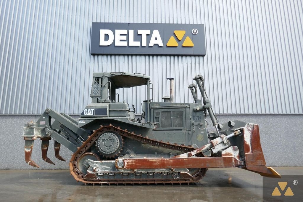 Bulldozer Türe ait Caterpillar D7H II Ex-army, Gebrauchtmaschine içinde Zevenbergen (resim 2)