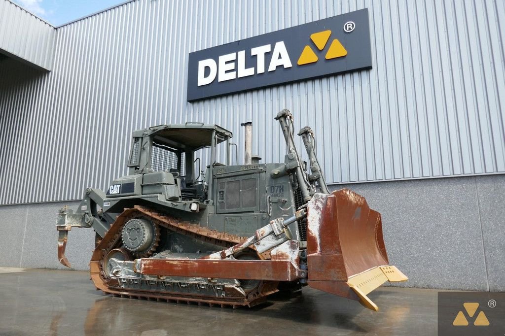 Bulldozer del tipo Caterpillar D7H II Ex-army, Gebrauchtmaschine en Zevenbergen (Imagen 3)