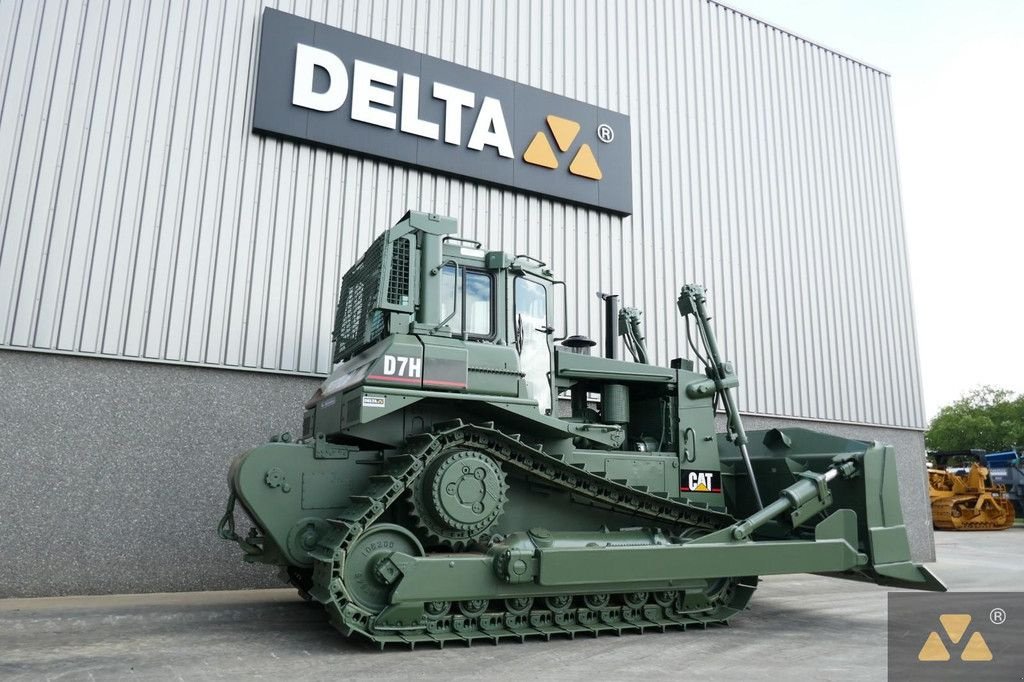 Bulldozer des Typs Caterpillar D7H II Ex-army, Gebrauchtmaschine in Zevenbergen (Bild 5)