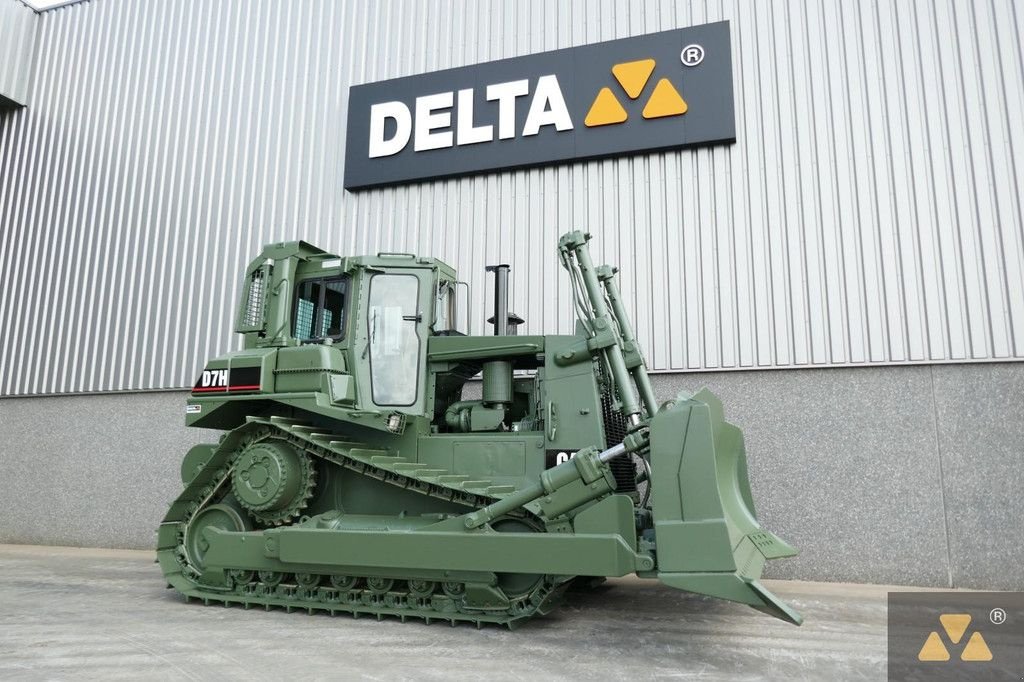 Bulldozer del tipo Caterpillar D7H II Ex-army, Gebrauchtmaschine en Zevenbergen (Imagen 3)