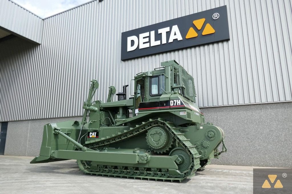 Bulldozer Türe ait Caterpillar D7H II Ex-army, Gebrauchtmaschine içinde Zevenbergen (resim 9)