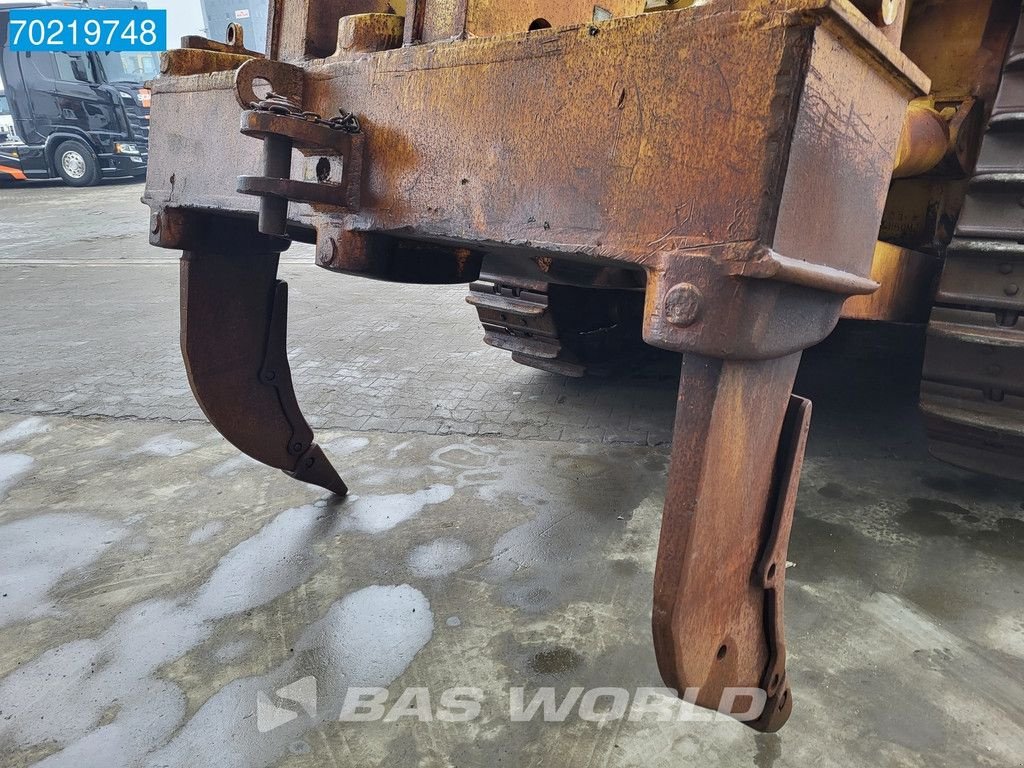 Bulldozer of the type Caterpillar D8 L, Neumaschine in Veghel (Picture 8)