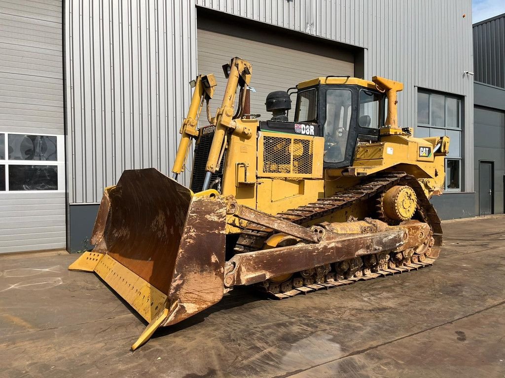 Bulldozer del tipo Caterpillar D8R - ripper, Gebrauchtmaschine In Velddriel (Immagine 2)