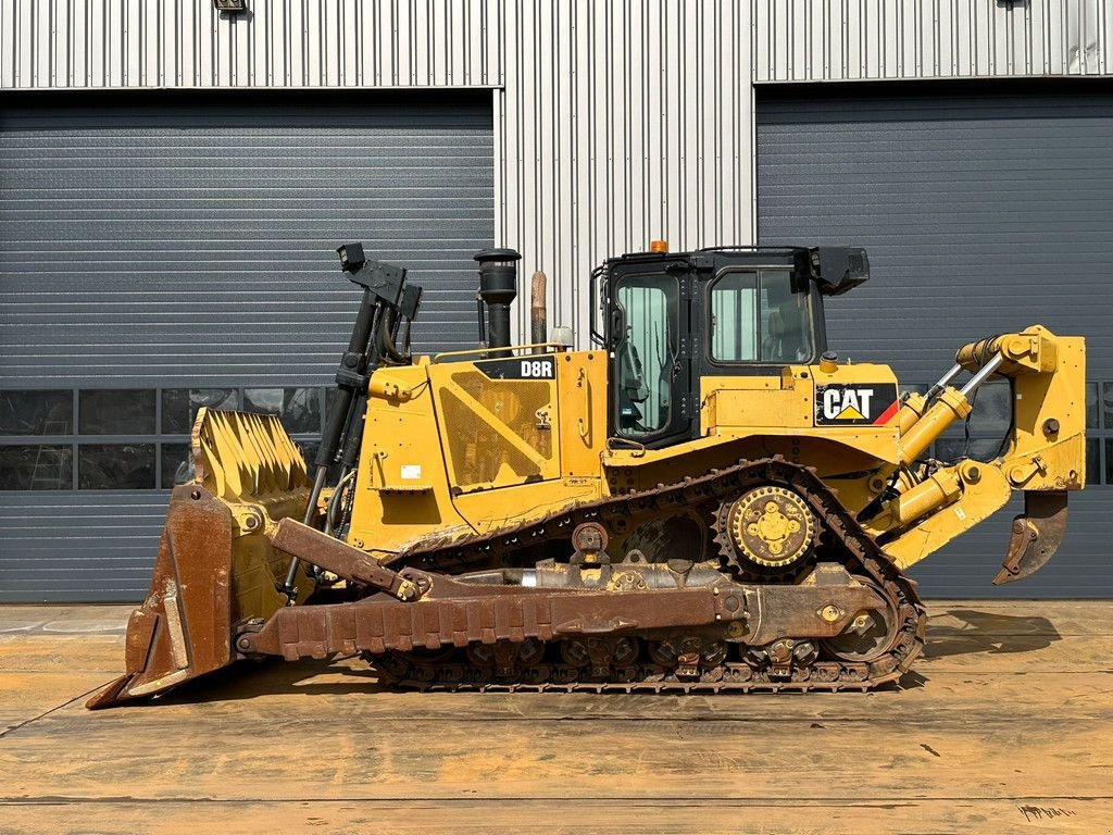 Bulldozer del tipo Caterpillar D8R, Gebrauchtmaschine In Velddriel (Immagine 1)