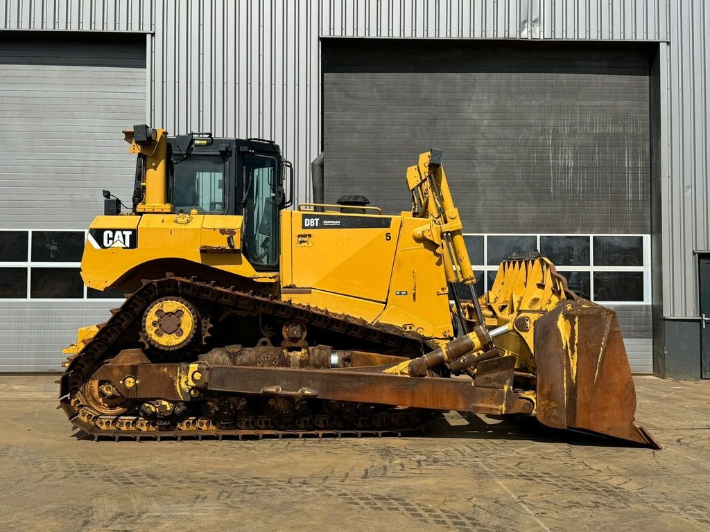 Bulldozer typu Caterpillar D8T - CE Certifed, Gebrauchtmaschine v Velddriel (Obrázek 4)