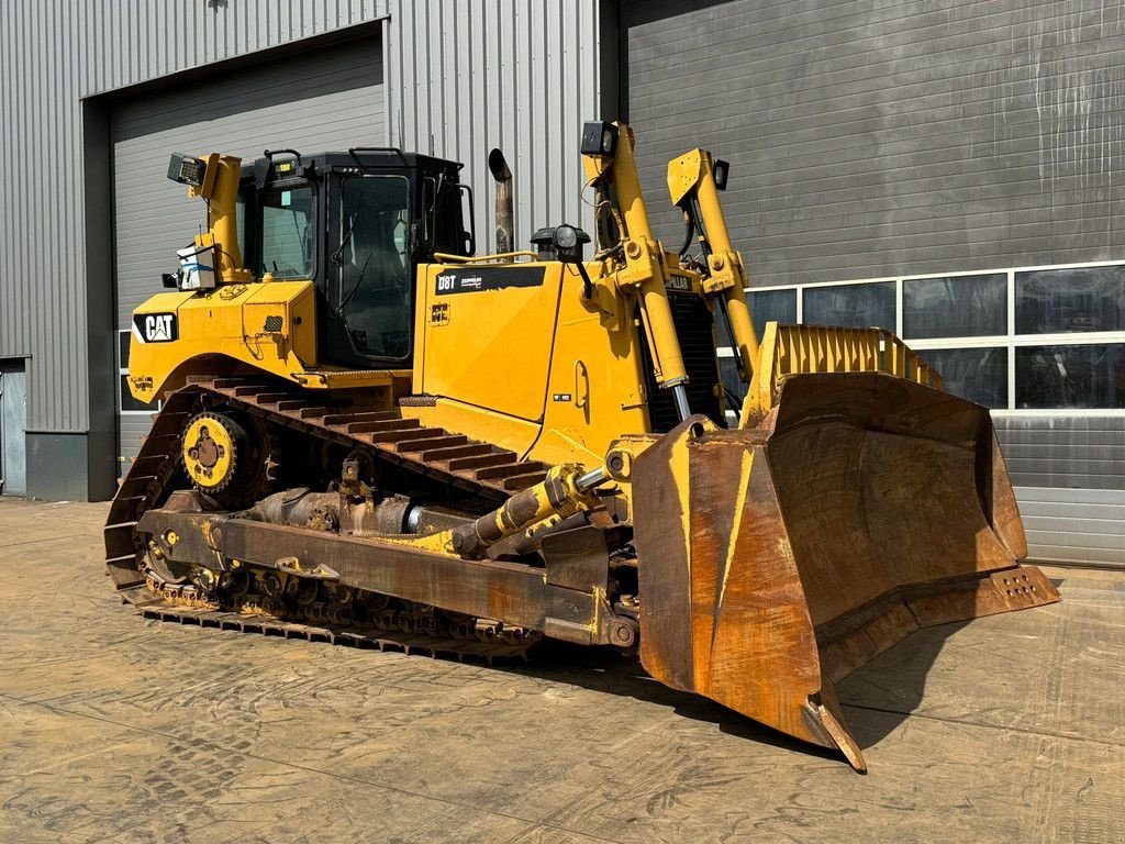 Bulldozer van het type Caterpillar D8T - CE Certifed, Gebrauchtmaschine in Velddriel (Foto 5)