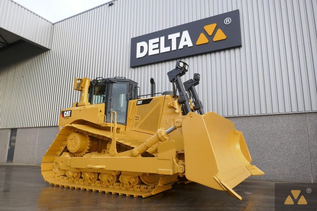 Bulldozer du type Caterpillar D8T LGP, Gebrauchtmaschine en Zevenbergen (Photo 3)