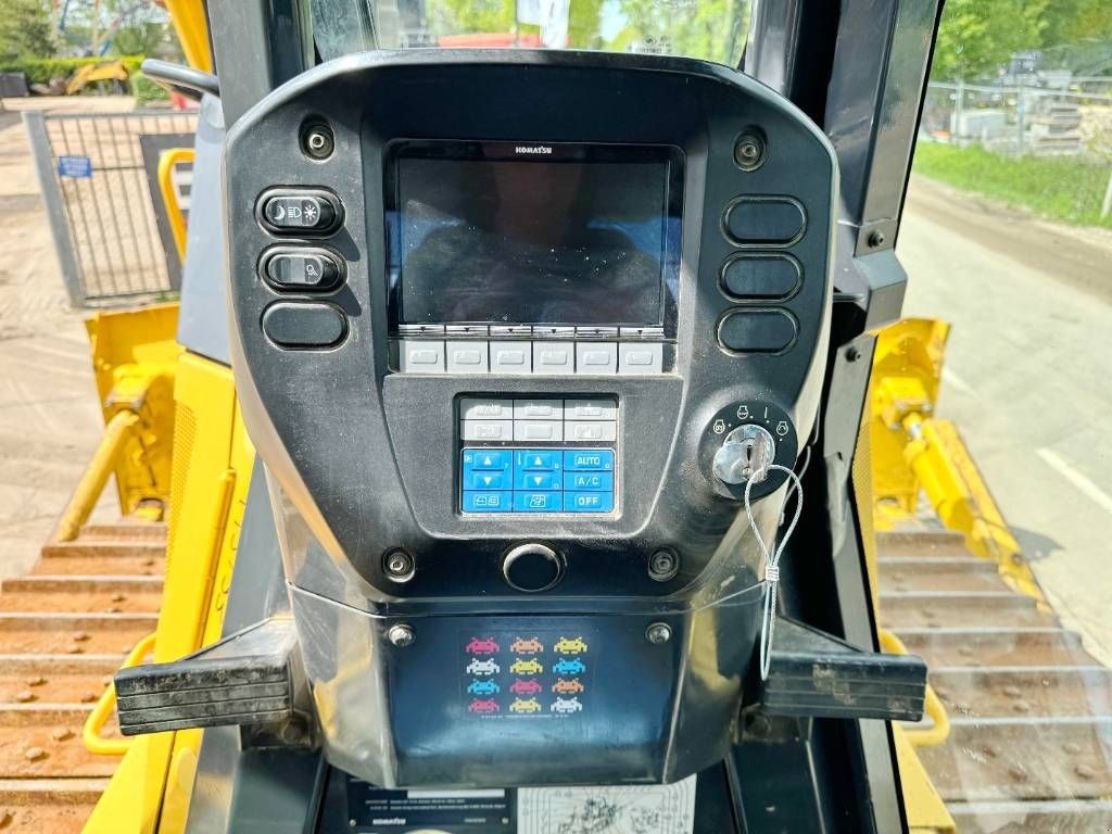 Bulldozer of the type Komatsu D85PX-18 - German Machine / Low Hours, Gebrauchtmaschine in Veldhoven (Picture 9)