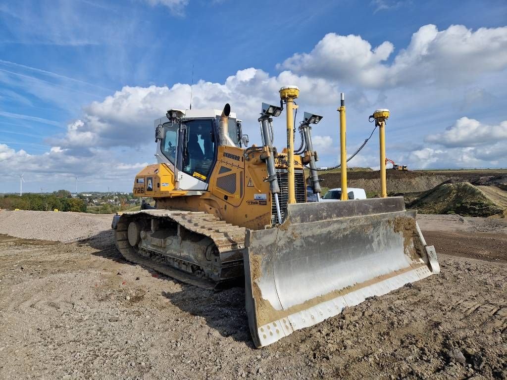 Bulldozer del tipo Liebherr PR 726 LGP (with Trimble GCS900 GPS), Gebrauchtmaschine In Stabroek (Immagine 8)