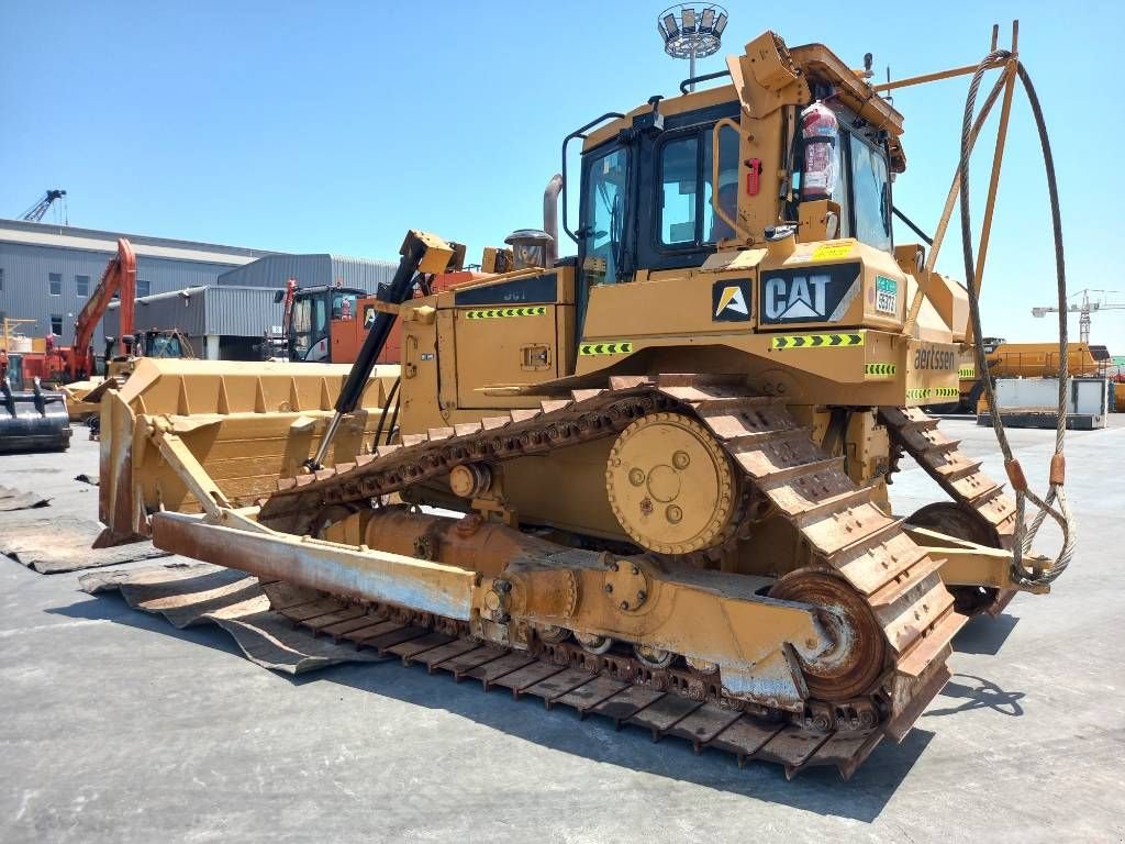 Bulldozer of the type Sonstige Cat D 6 T LGP (Abu Dhabi), Gebrauchtmaschine in Stabroek (Picture 2)