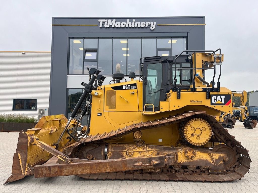 Bulldozer of the type Sonstige Cat D 6 T LGP, Gebrauchtmaschine in Oud Gastel (Picture 1)