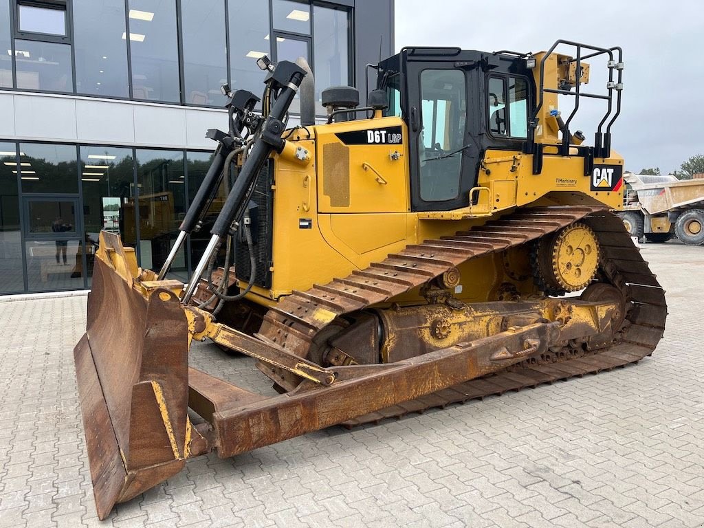 Bulldozer типа Sonstige Cat D 6 T LGP, Gebrauchtmaschine в Oud Gastel (Фотография 2)