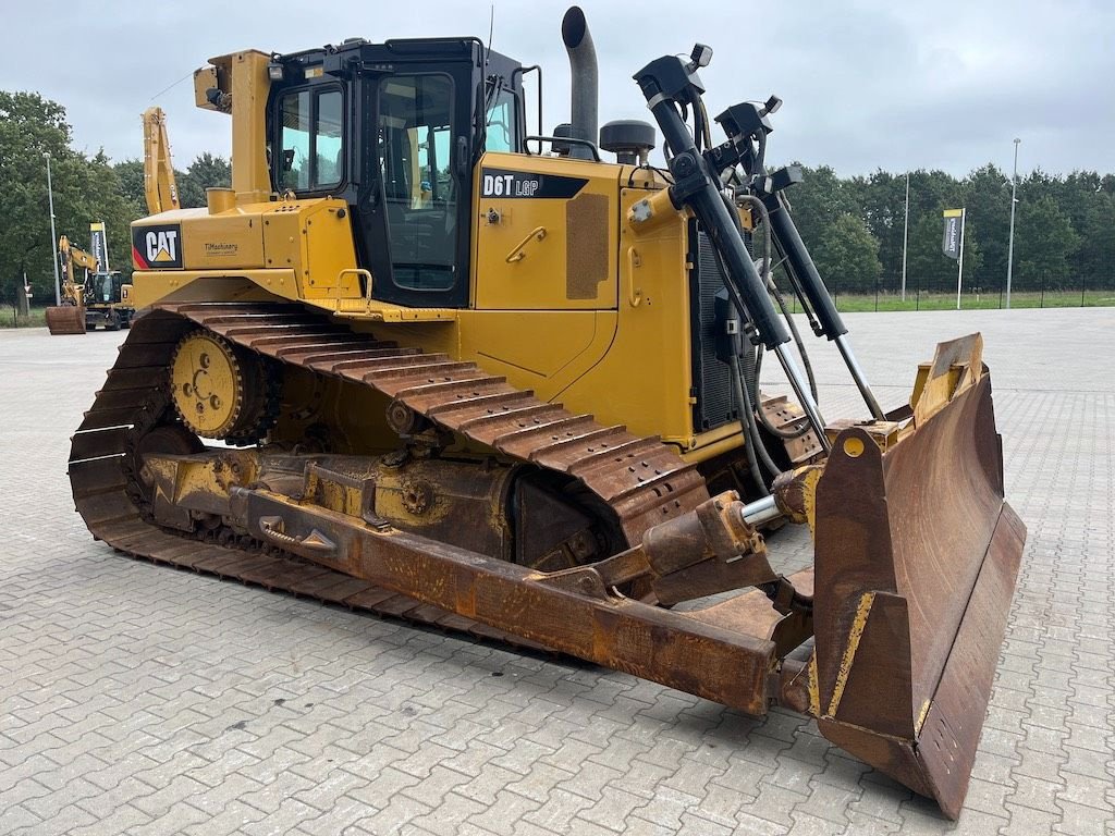 Bulldozer типа Sonstige Cat D 6 T LGP, Gebrauchtmaschine в Oud Gastel (Фотография 5)