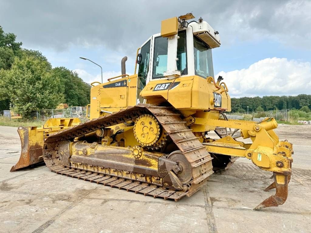 Bulldozer типа Sonstige Cat D6N LGP - German Machine / Folding Blade + Ripper, Gebrauchtmaschine в Veldhoven (Фотография 3)