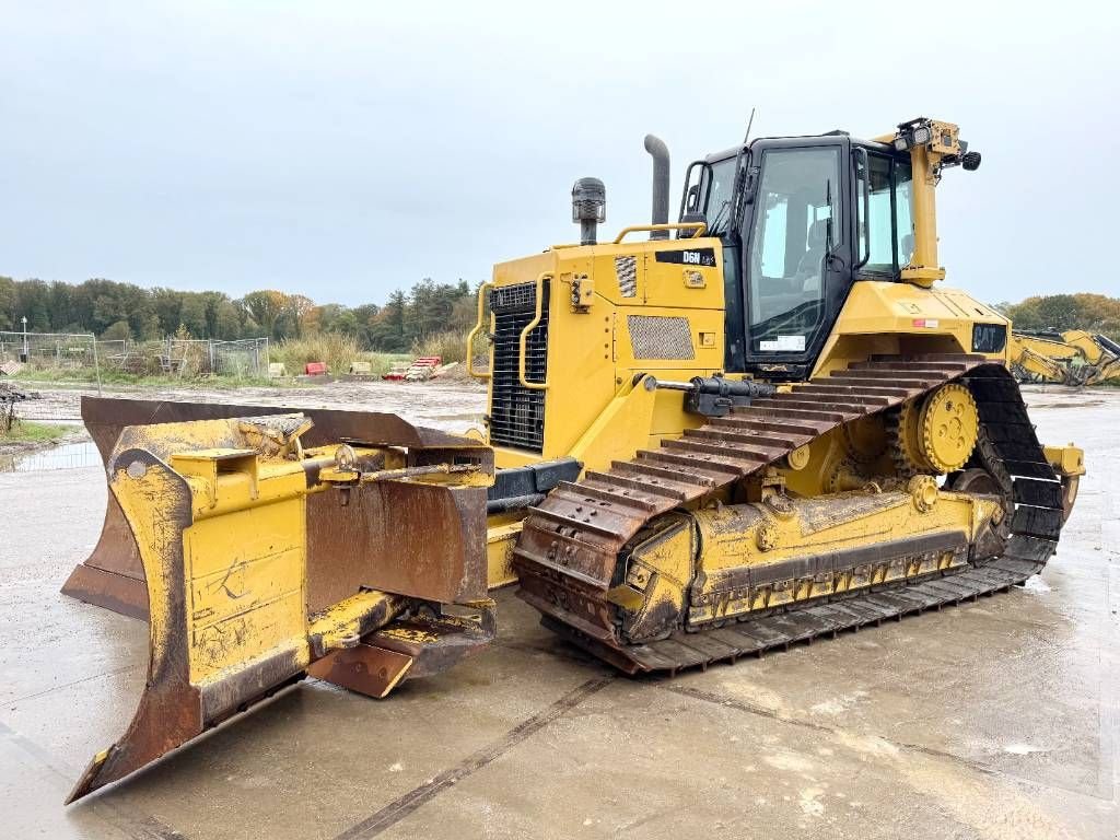 Bulldozer of the type Sonstige Cat D6N LGP - GPS System / Folding Blade / Ripper, Gebrauchtmaschine in Veldhoven (Picture 1)