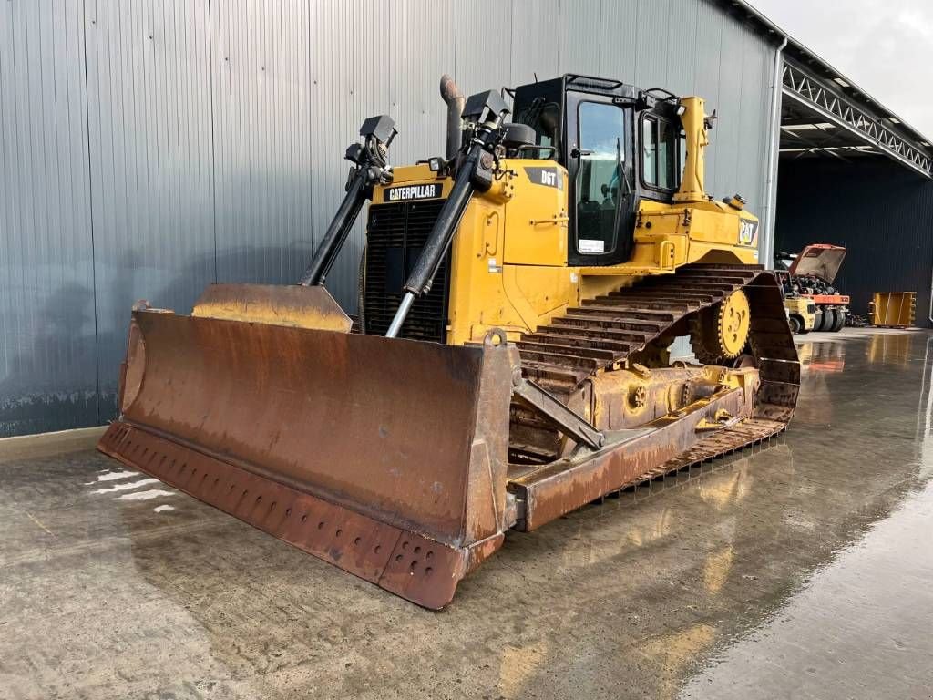 Bulldozer of the type Sonstige Cat D6T LGP, Gebrauchtmaschine in Venlo (Picture 1)