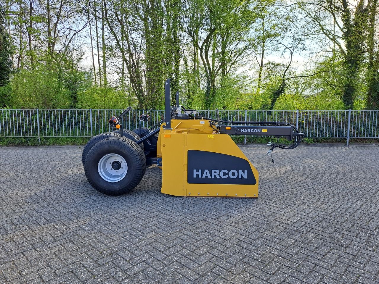 Bulldozer of the type Sonstige Harcon KB 3000 SUPER 100, Neumaschine in Didam (Picture 5)