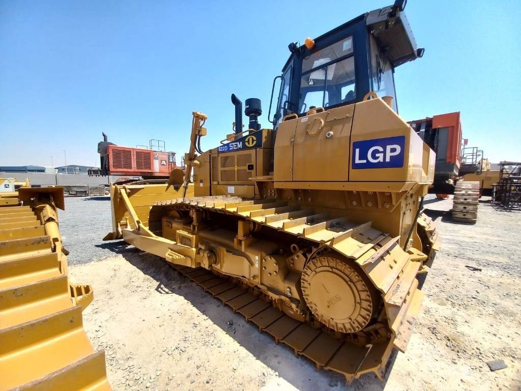 Bulldozer des Typs Sonstige SEM 822D LGP (Abu Dhabi -unused 2 pieces available ), Neumaschine in Stabroek (Bild 7)