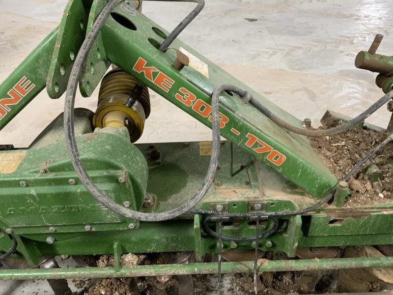 Direktsaatmaschine des Typs Amazone AD 303, Gebrauchtmaschine in ROYE (Bild 2)