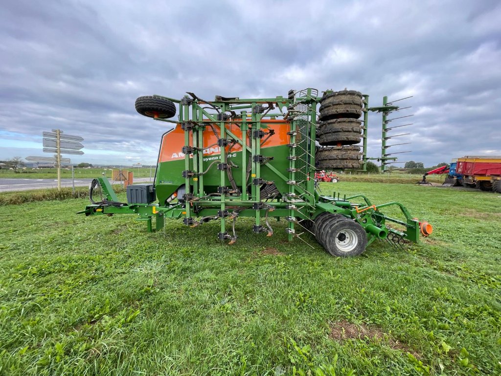 Direktsaatmaschine Türe ait Amazone Cayenna 6001-c, Gebrauchtmaschine içinde Brabant-le-Roi (resim 4)