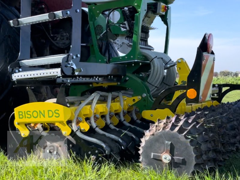 Direktsaatmaschine des Typs CFS Cross Farm Solution Bison DS Grünland-Schlitzsaatmaschine, Neumaschine in Königsberg (Bild 1)