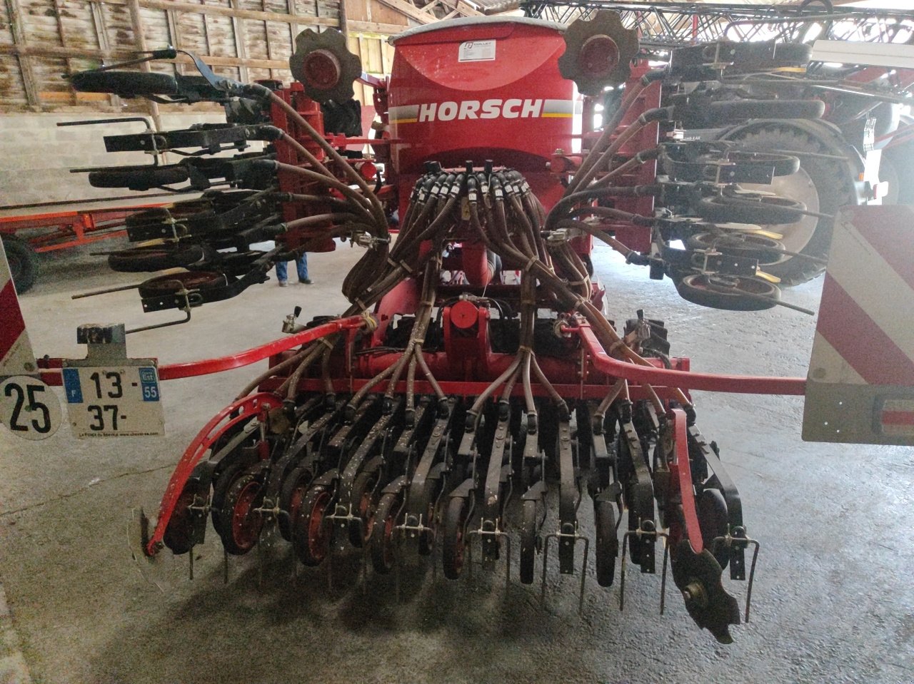 Direktsaatmaschine van het type Horsch Pronto 4 DC, Gebrauchtmaschine in Eton (Foto 9)