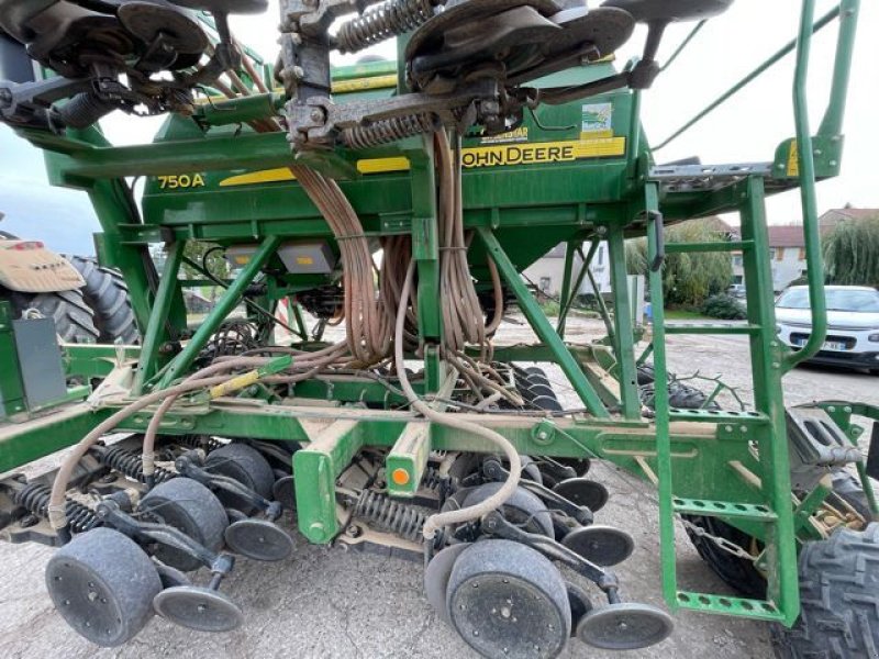 Direktsaatmaschine tipa John Deere 750 A, Gebrauchtmaschine u CHEVILLON  (MAIZEROY) (Slika 5)