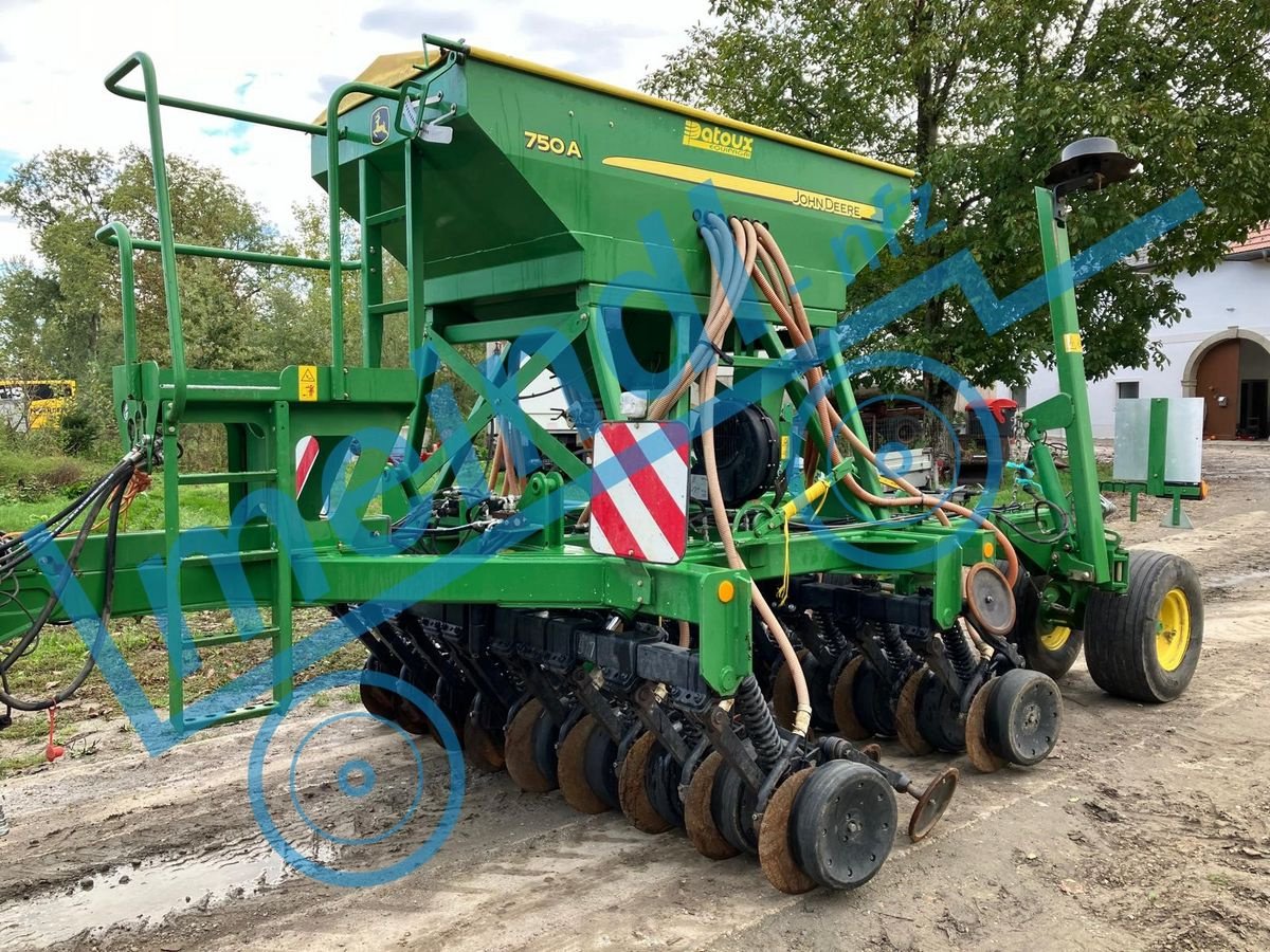 Direktsaatmaschine van het type John Deere 750 A, Gebrauchtmaschine in Eferding (Foto 3)