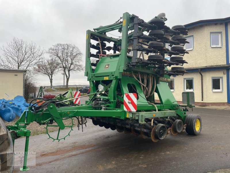 Direktsaatmaschine des Typs John Deere 750A 6m, Gebrauchtmaschine in Pragsdorf (Bild 1)