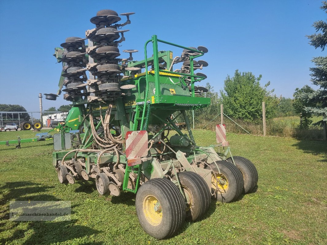 Direktsaatmaschine van het type John Deere 750A, Gebrauchtmaschine in Burg/Spreewald (Foto 3)