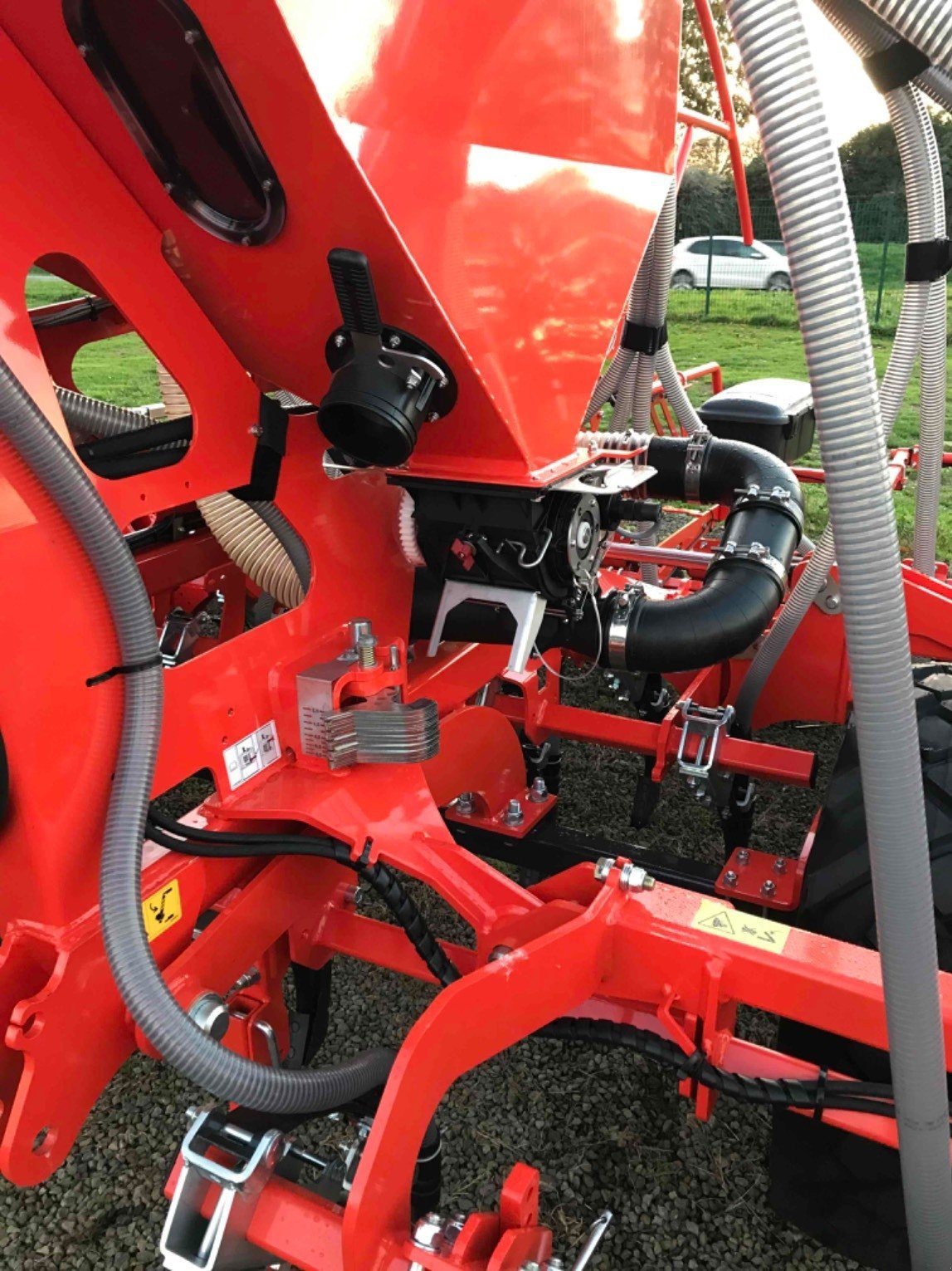 Direktsaatmaschine van het type Kubota Semoir à grains TD1601F Kubota, Gebrauchtmaschine in SAINT CLAIR SUR ELLE (Foto 3)