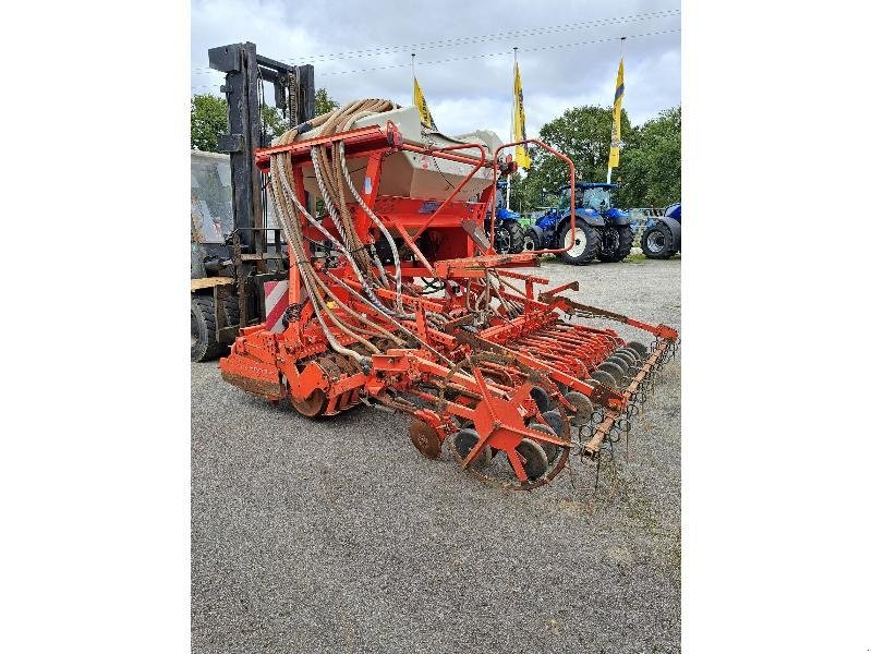 Direktsaatmaschine van het type Kuhn COMBINE SEMIS, Gebrauchtmaschine in PLUMELEC (Foto 5)