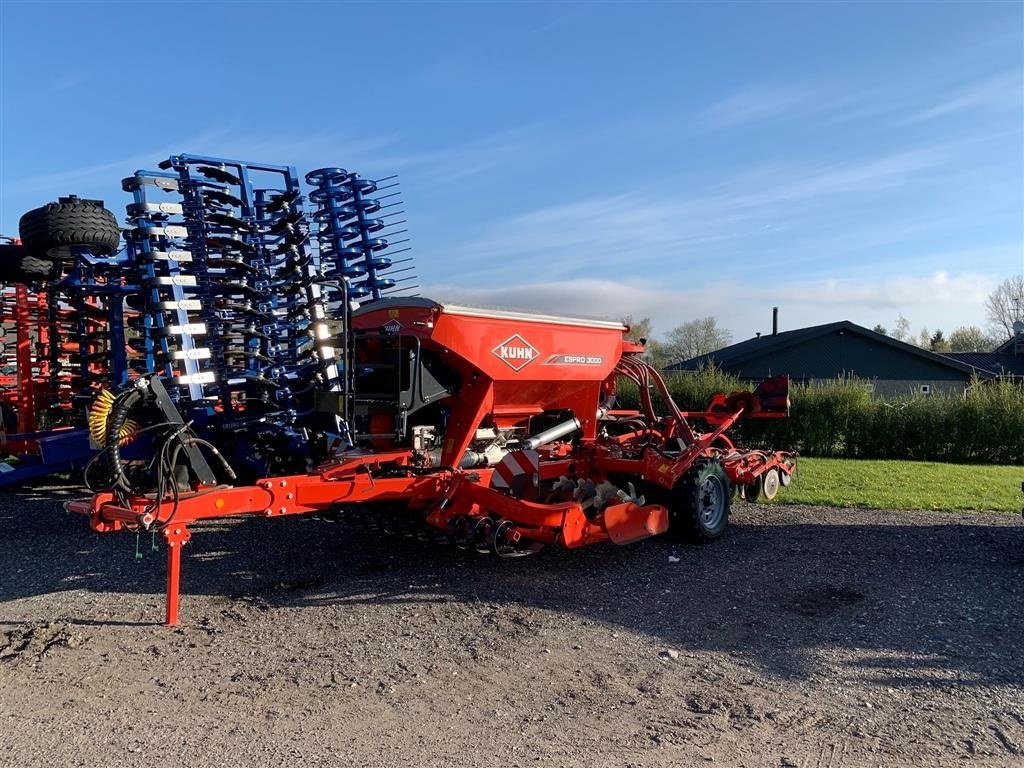 Direktsaatmaschine van het type Kuhn ESPRO 3000 Som ny kørt 100 HA., Gebrauchtmaschine in Sakskøbing (Foto 1)