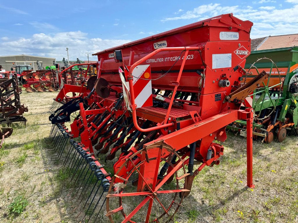 Direktsaatmaschine of the type Kuhn INTEGRA 4003-28, Gebrauchtmaschine in Lérouville (Picture 1)