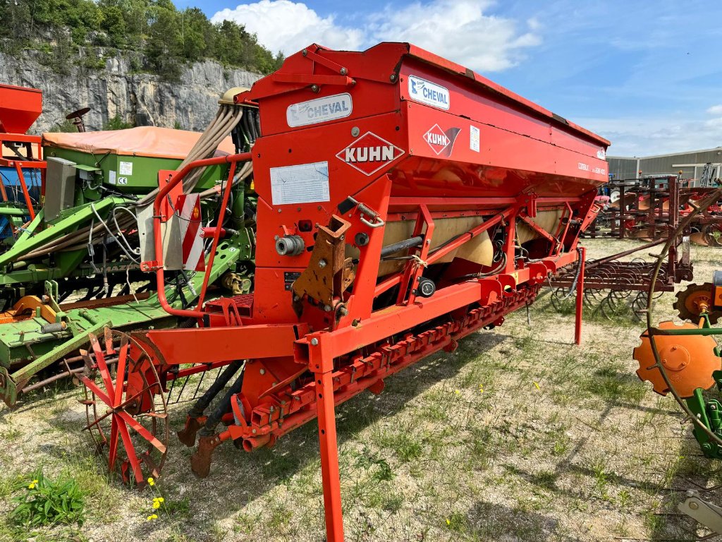 Direktsaatmaschine of the type Kuhn INTEGRA 4003-28, Gebrauchtmaschine in Lérouville (Picture 2)