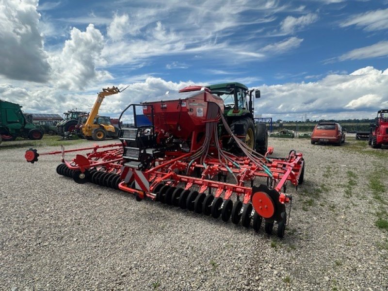 Direktsaatmaschine van het type Kuhn Megant 602R/40  6m 15 cm 240 Hektar, Gebrauchtmaschine in Schutterzell (Foto 5)