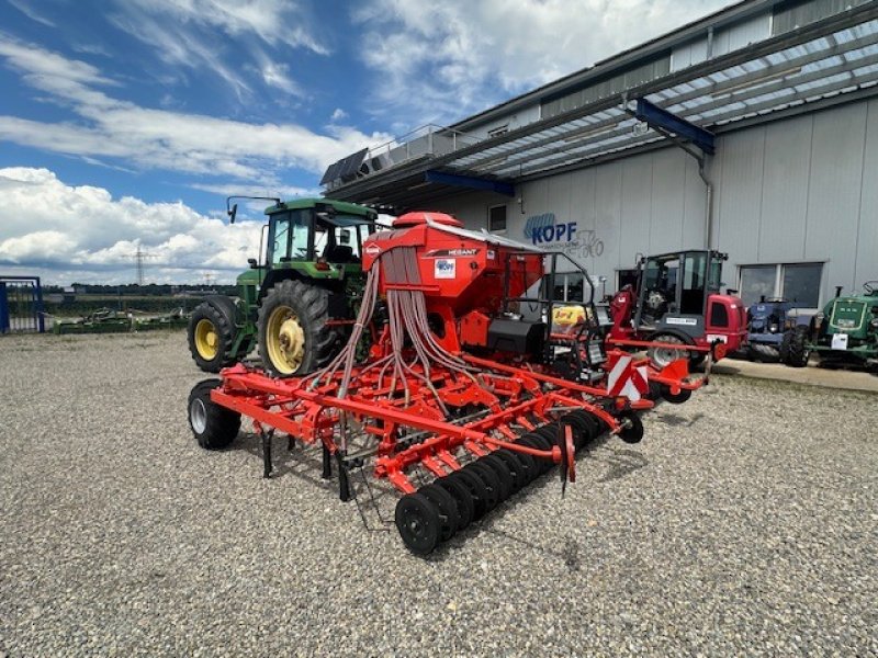 Direktsaatmaschine del tipo Kuhn Megant 602R/40  6m 15 cm 240 Hektar, Gebrauchtmaschine en Schutterzell (Imagen 1)