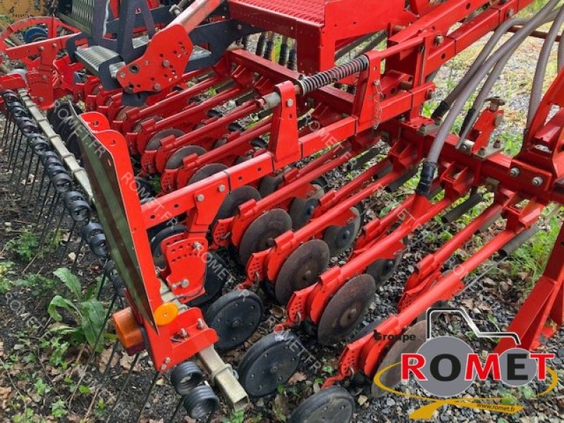 Direktsaatmaschine del tipo Kuhn VENTALC302, Gebrauchtmaschine In Gennes sur glaize (Immagine 4)