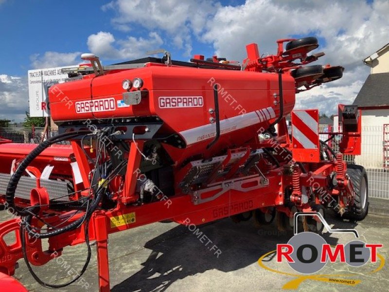 Direktsaatmaschine van het type Maschio GIGANTE 400, Gebrauchtmaschine in Gennes sur glaize (Foto 1)