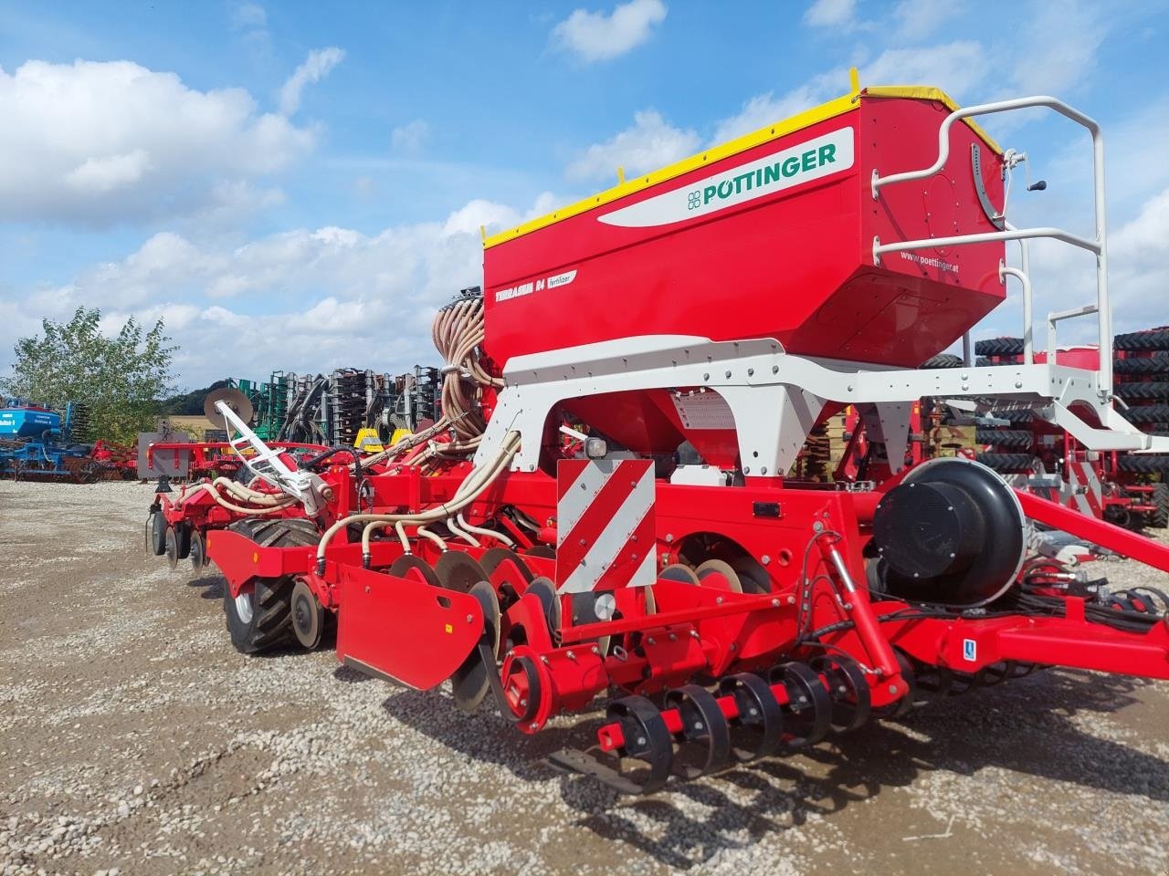 Direktsaatmaschine van het type Pöttinger Terrasem R4 Fertilizer, Gebrauchtmaschine in Hammel (Foto 6)