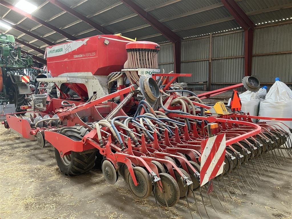 Direktsaatmaschine du type Pöttinger Terrasem R4 Fertilizer, Gebrauchtmaschine en Roskilde (Photo 2)