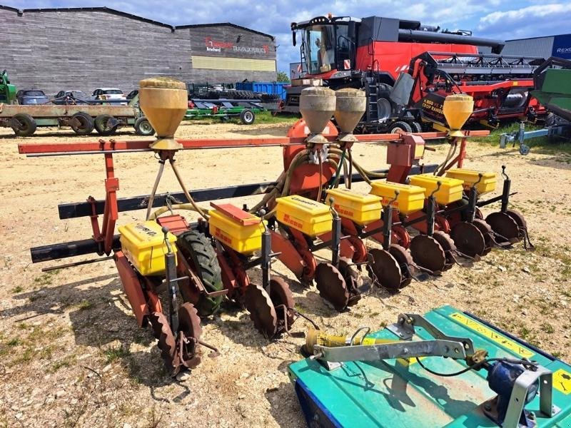 Direktsaatmaschine van het type Sonstige 7 RANGS, Gebrauchtmaschine in SAINT-GERMAIN DU PUY (Foto 3)