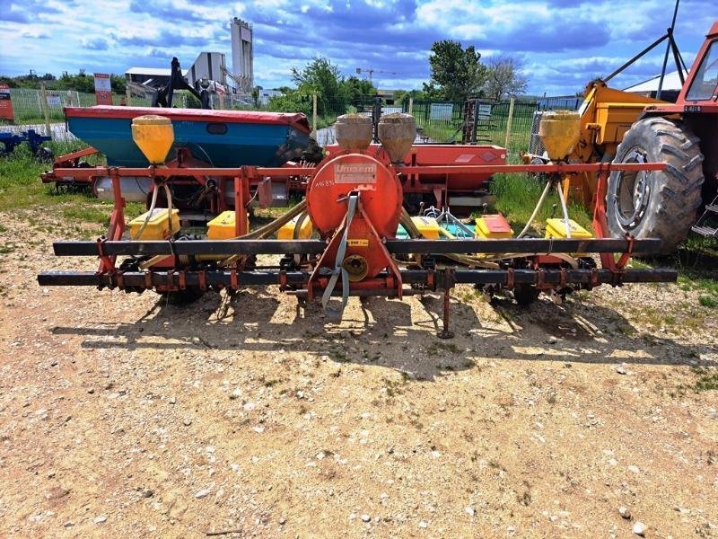 Direktsaatmaschine van het type Sonstige 7 RANGS, Gebrauchtmaschine in SAINT-GERMAIN DU PUY (Foto 1)