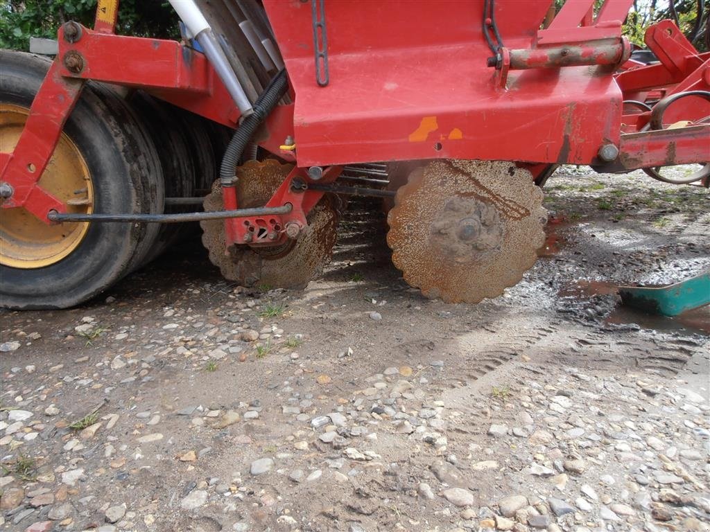 Direktsaatmaschine du type Väderstad 4 m Single / Harvetænder Velholdt ., Gebrauchtmaschine en Varde (Photo 5)