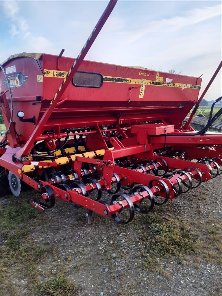 Direktsaatmaschine des Typs Väderstad 400, Gebrauchtmaschine in Dalmose (Bild 2)