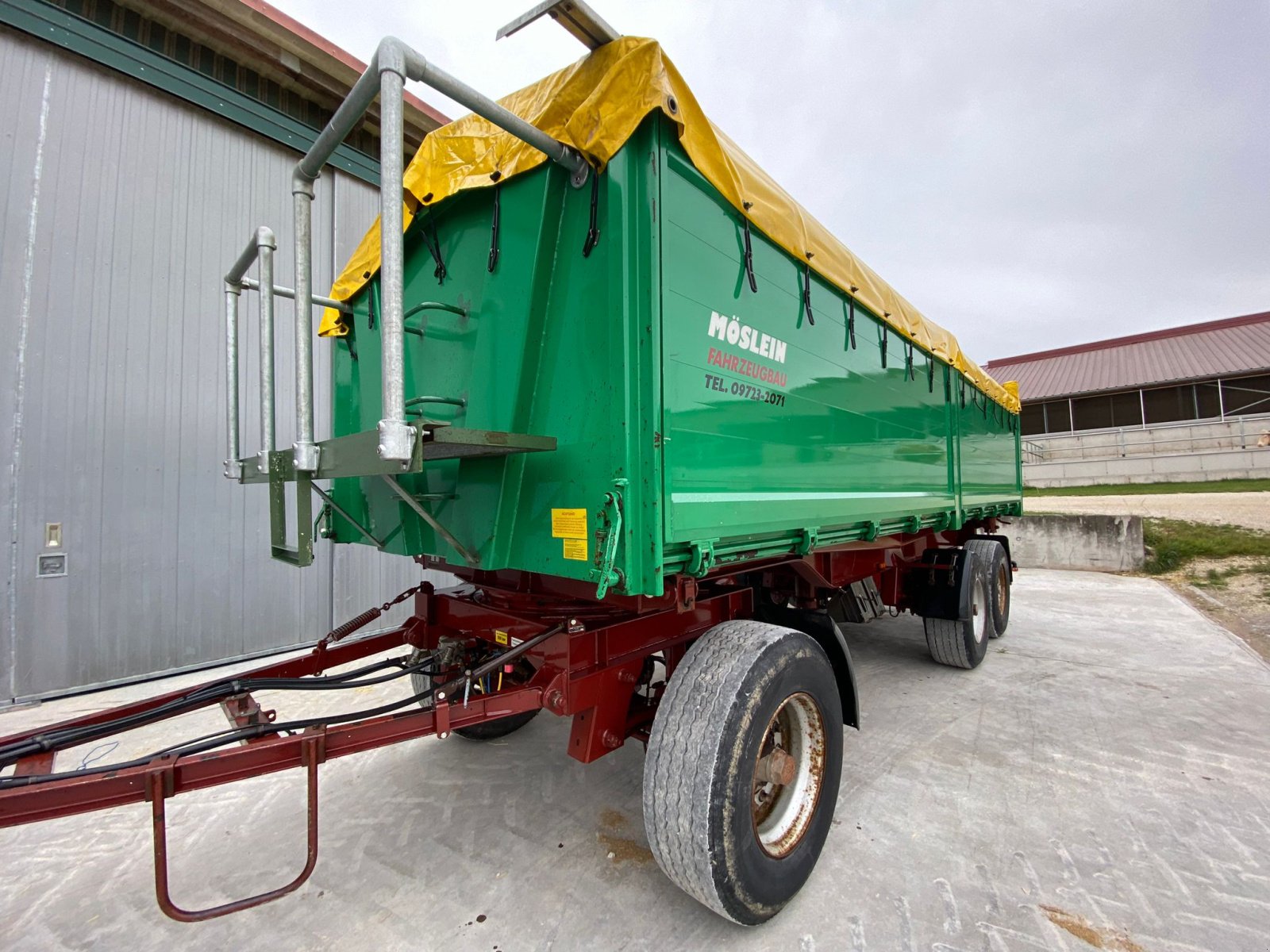 Dreiachskipper za tip Möslein Fahrzeugbau 3 Achs 3 Seitenkipper, Gebrauchtmaschine u Weihenzell (Slika 2)